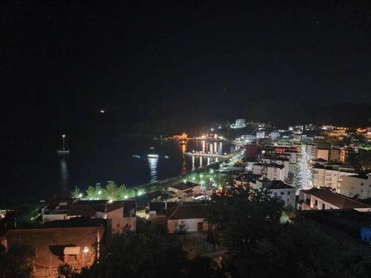 Horizon View Rooms Himare Esterno foto