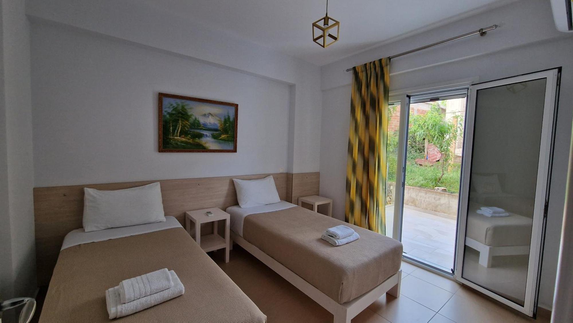 Horizon View Rooms Himare Esterno foto