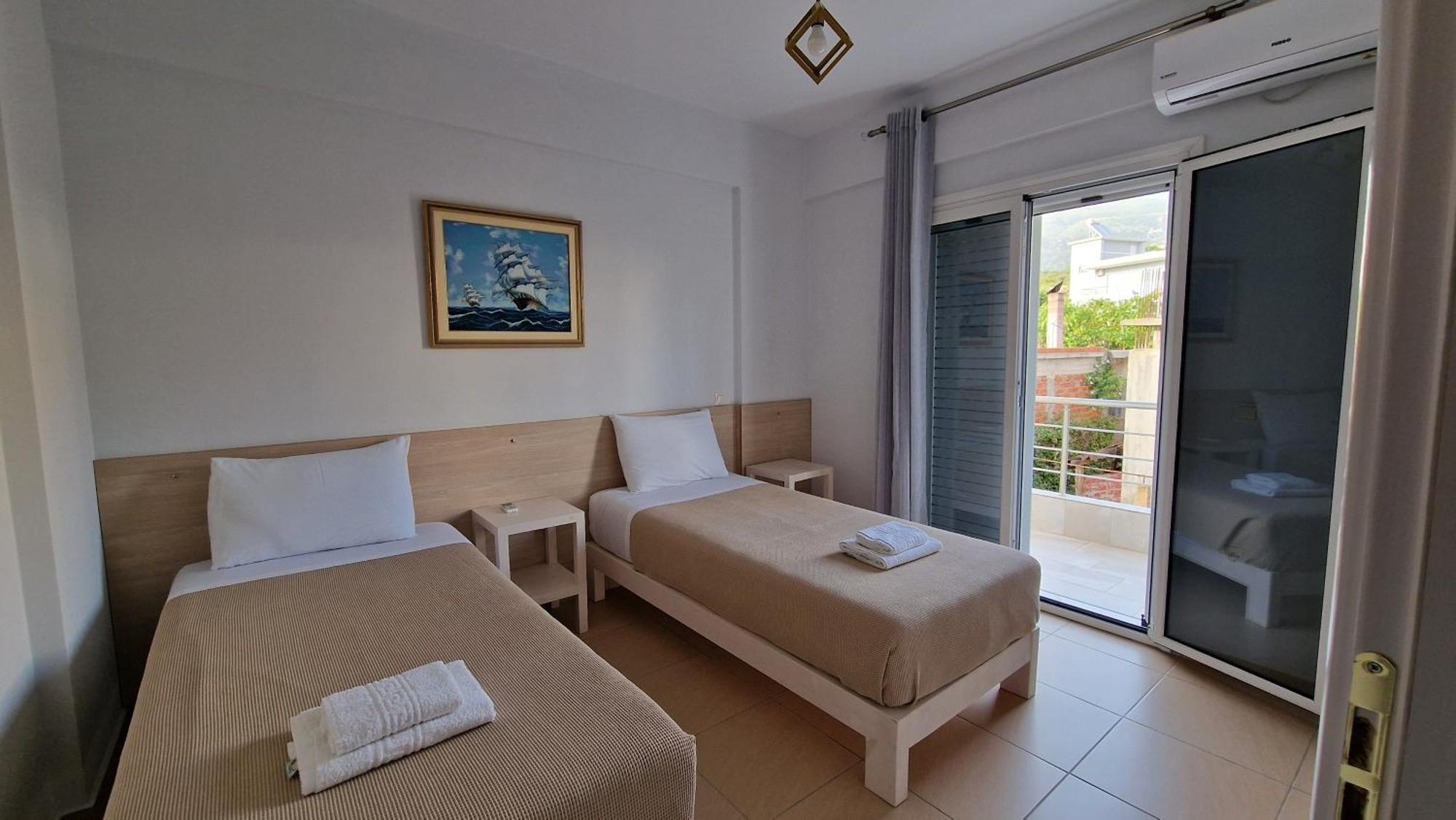 Horizon View Rooms Himare Esterno foto