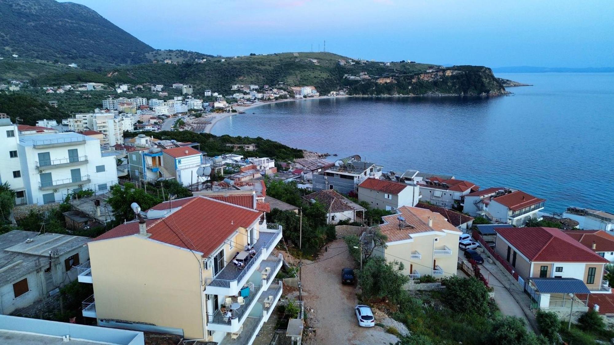 Horizon View Rooms Himare Esterno foto